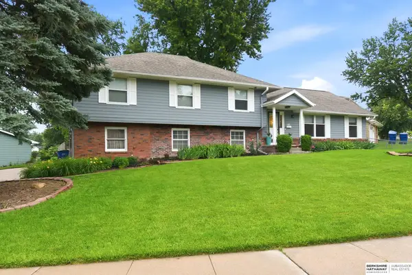 1105 Hackney Drive, Papillion, NE 68046