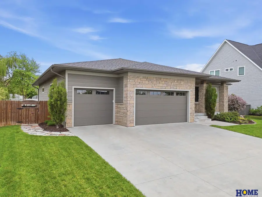 6141 S 97th Street, Lincoln, NE 68520 - #3