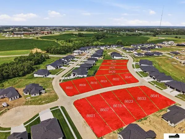 9415 S 87th Street, Lincoln, NE 68526