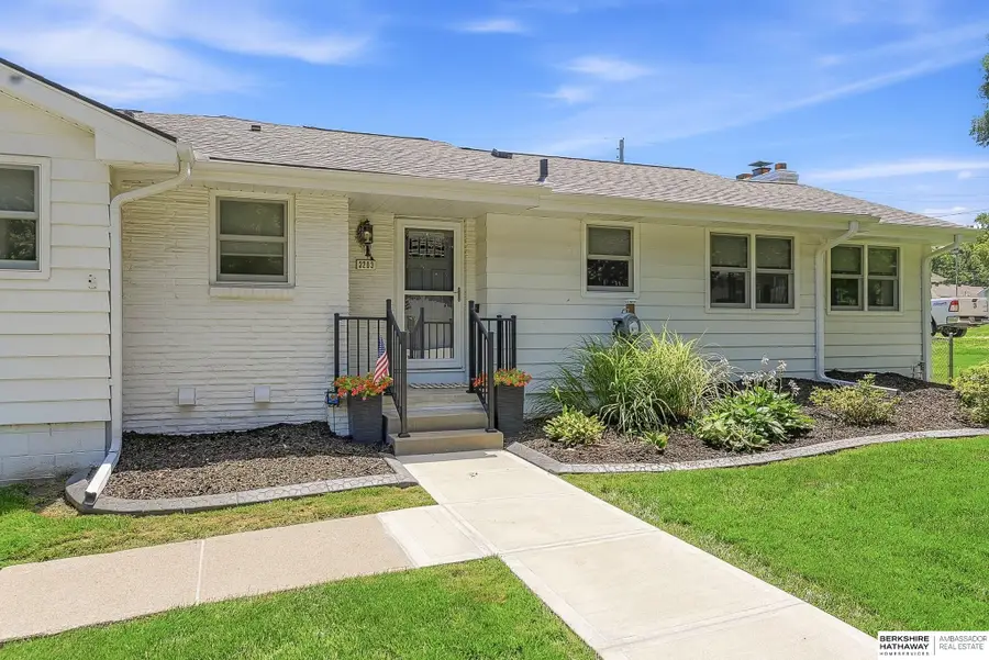 3203 116th Avenue, Omaha, NE 68144 - #3