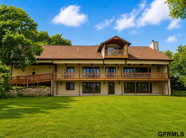2950 Forestview Circle, Lincoln, NE 68522