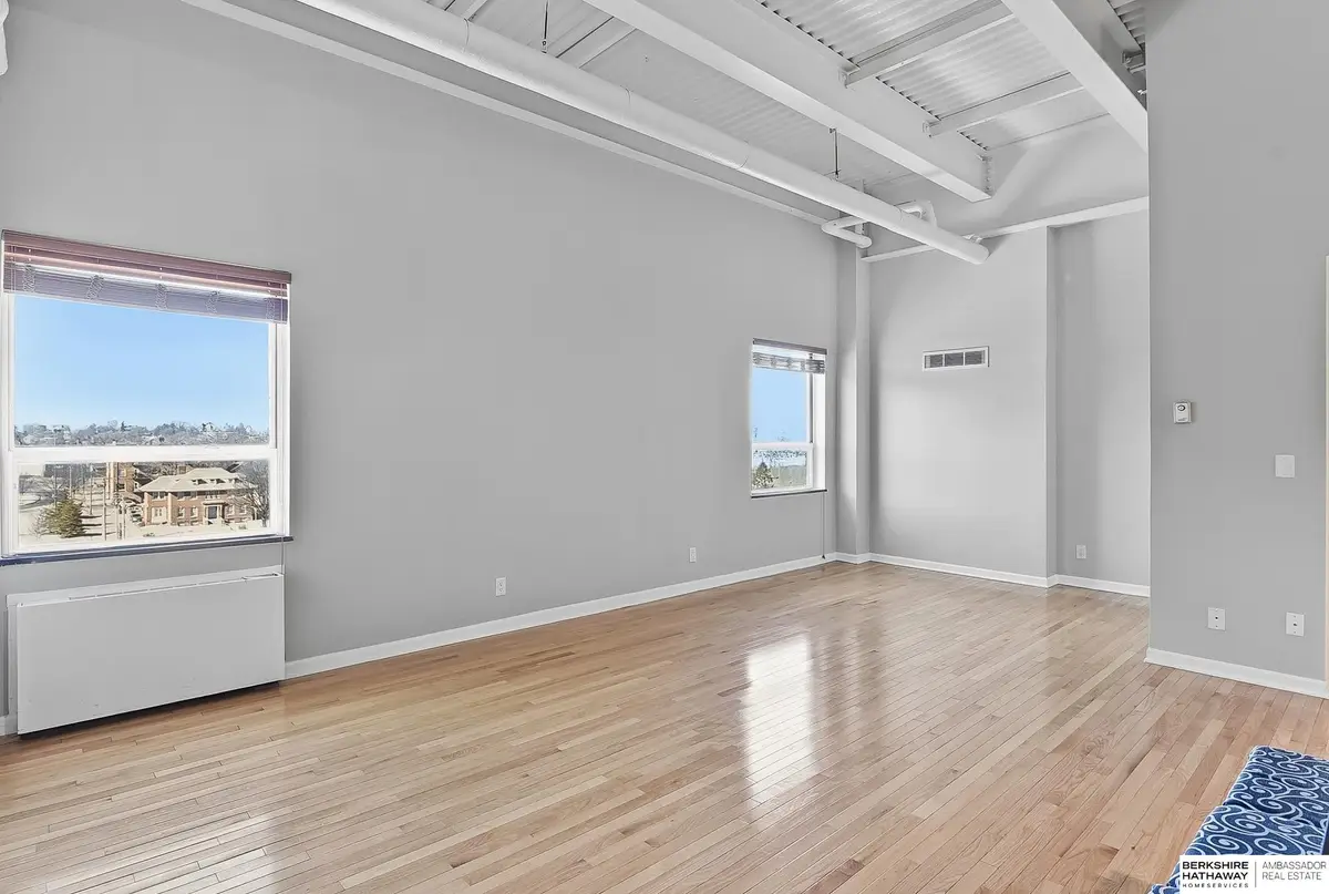 105 N 31 Avenue #801, Omaha, NE 68131 - #1