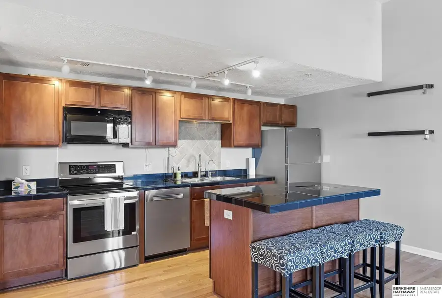 105 N 31 Avenue #801, Omaha, NE 68131 - #3