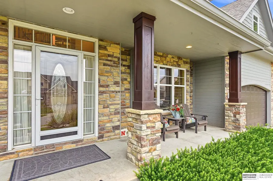 12619 S 81st Avenue, Papillion, NE 68046 - #2