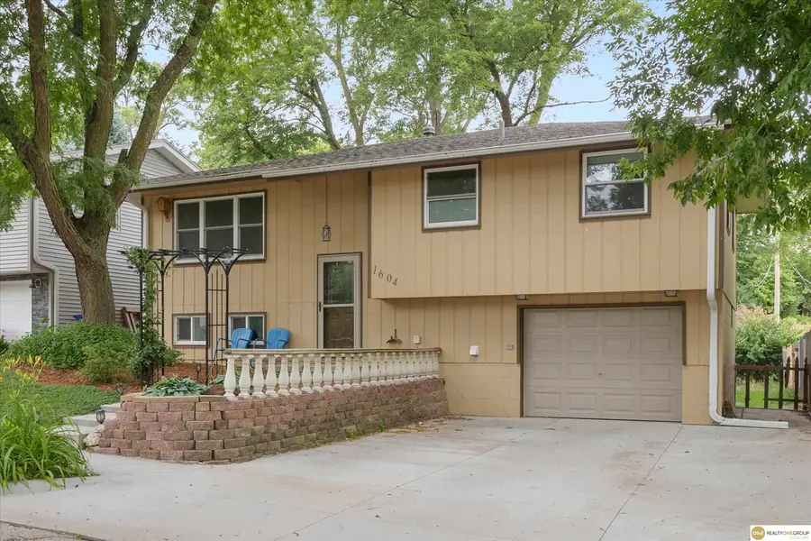 1604 Lincoln Avenue, Plattsmouth, NE 68048 - #2
