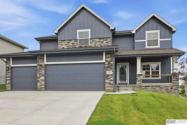 17012 Abigail Street, Bennington, NE 68007
