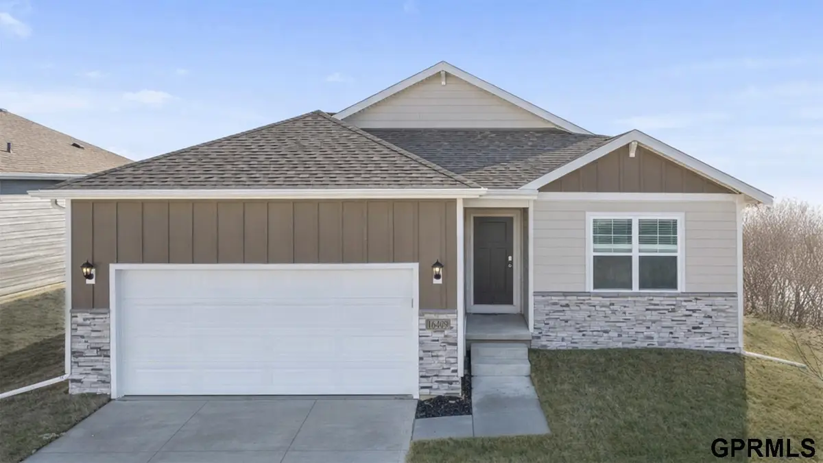 7206 N 137th Street, Omaha, NE 68142 - #1