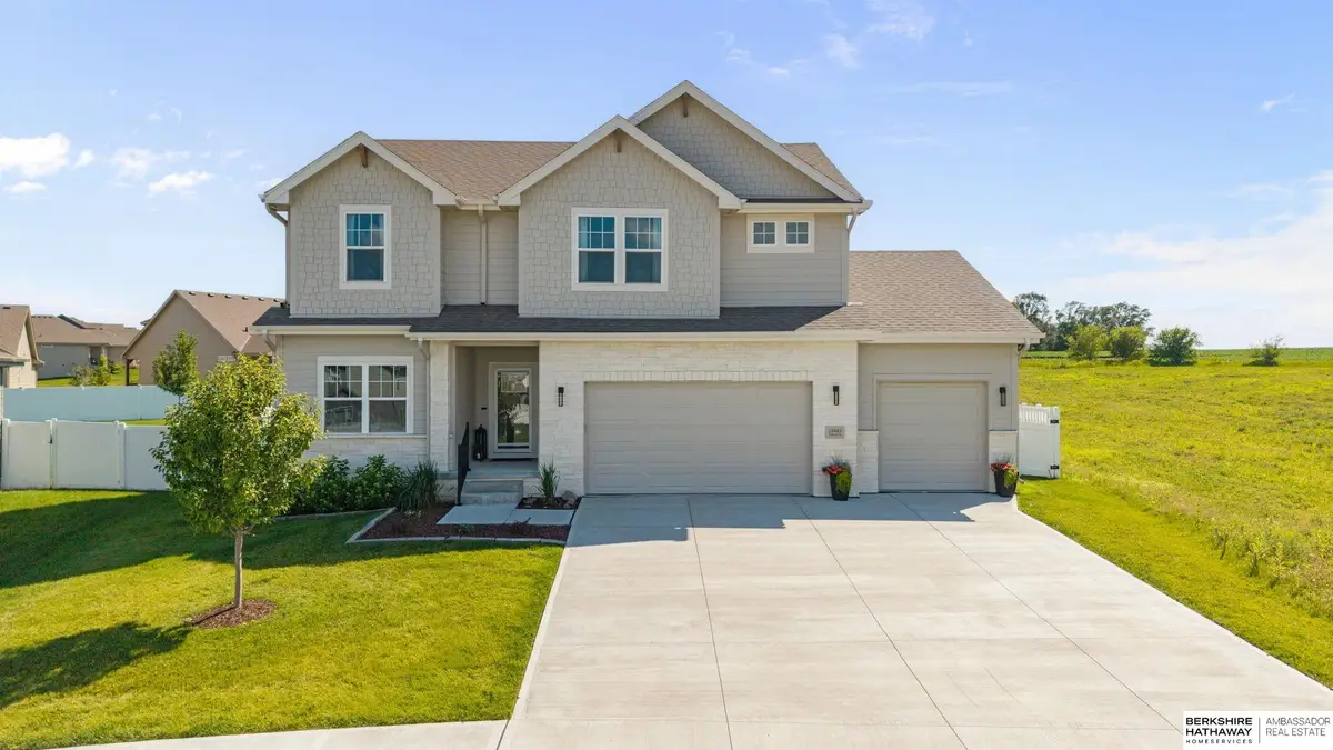 18483 Prestwick Avenue, Omaha, NE 68136 - #1