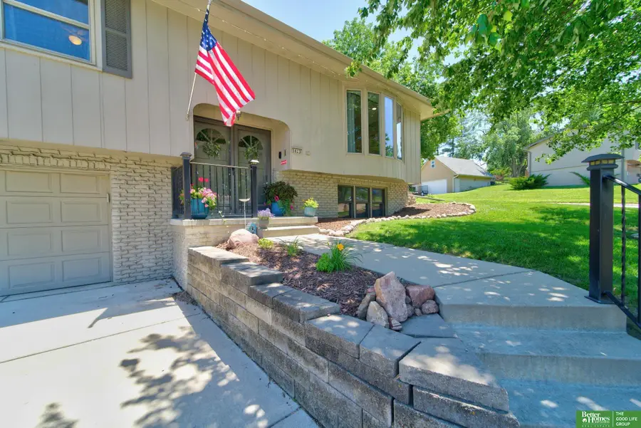 5623 S 113th Street, Omaha, NE 68137 - #2