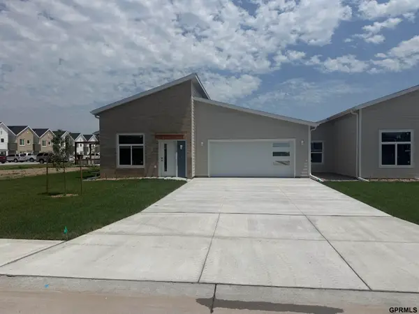 1218 Wycoff Drive, Lexington, NE 68850