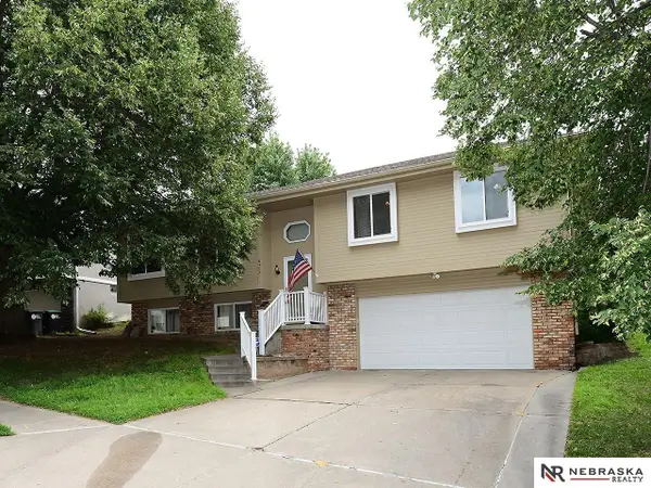 6317 N 112th Circle, Omaha, NE 68164
