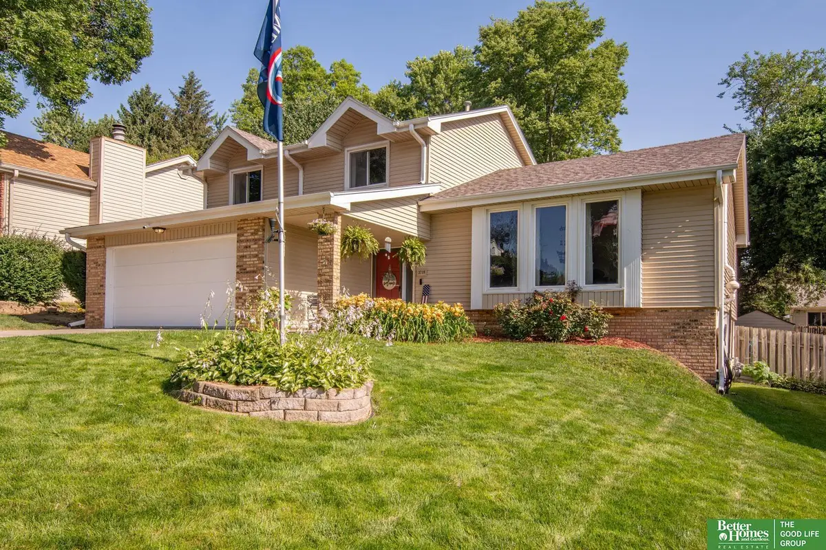 3718 Burr Oak Drive, Bellevue, NE 68123 - #1