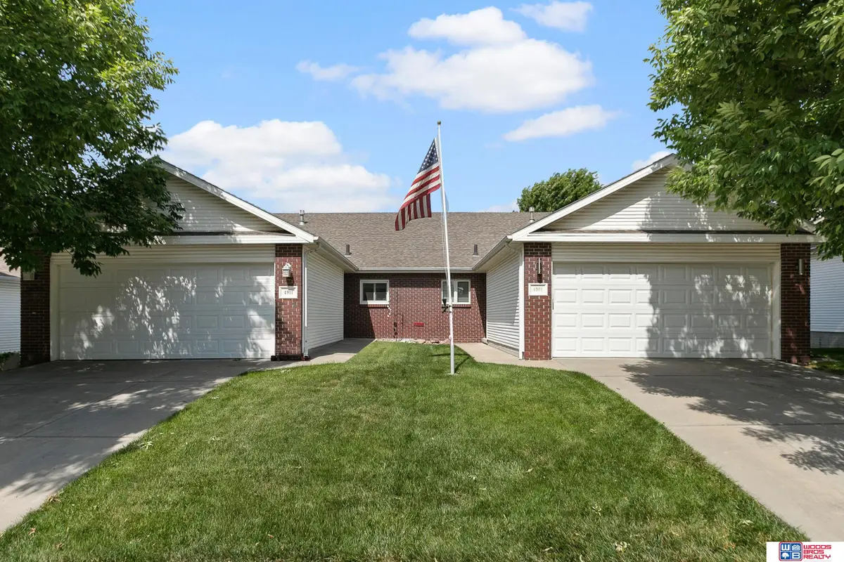 4901 S 55th Court, Lincoln, NE 68516 - #1