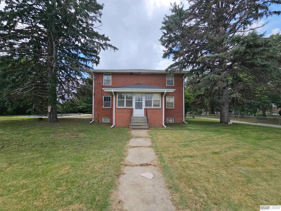 5818 N 52 Street, Omaha, NE 68104 - #2