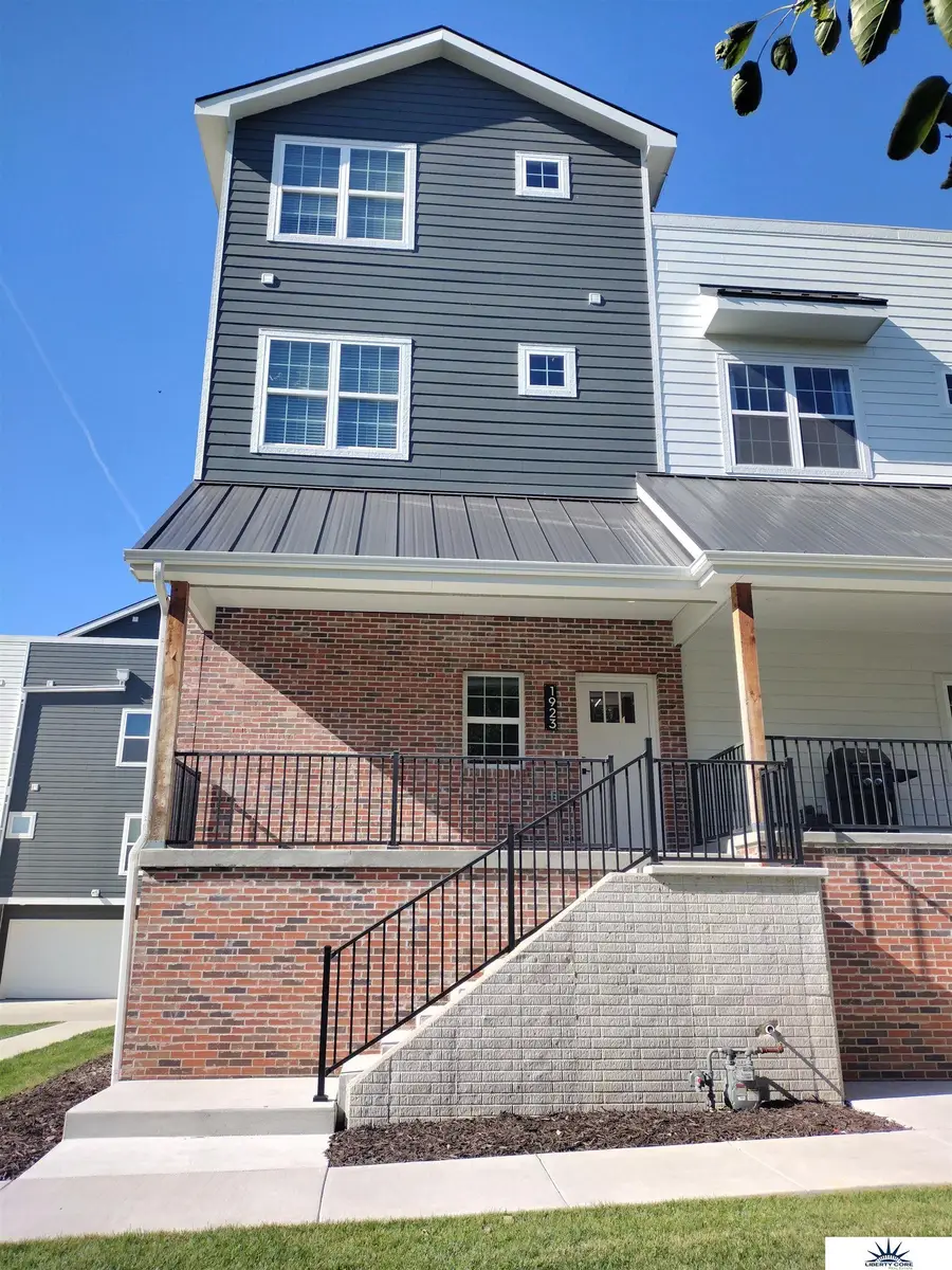 1923 Dahlman Rows Plaza, Omaha, NE 68108 - #2