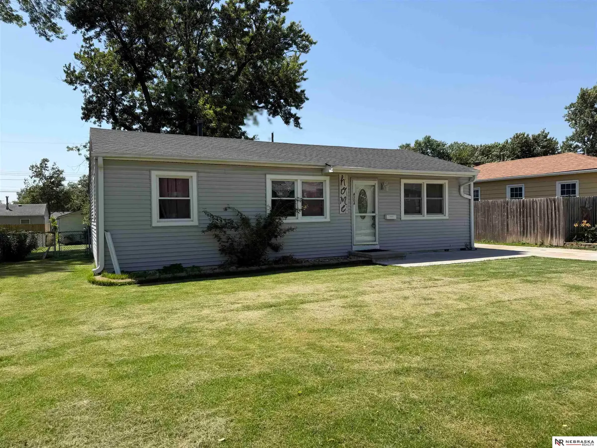 4304 S 61st Avenue, Omaha, NE 68117 - #1