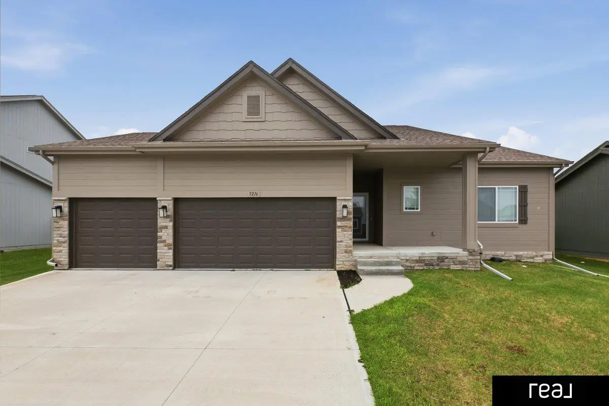 5216 Sheridan Road, Papillion, NE 68133 - #1