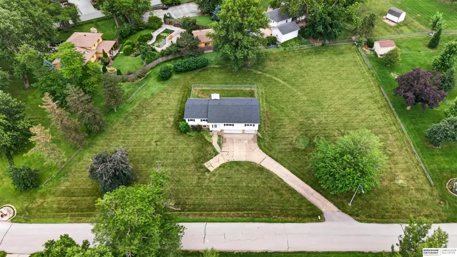 11303 Oakland Drive, Papillion, NE 68133 - #2