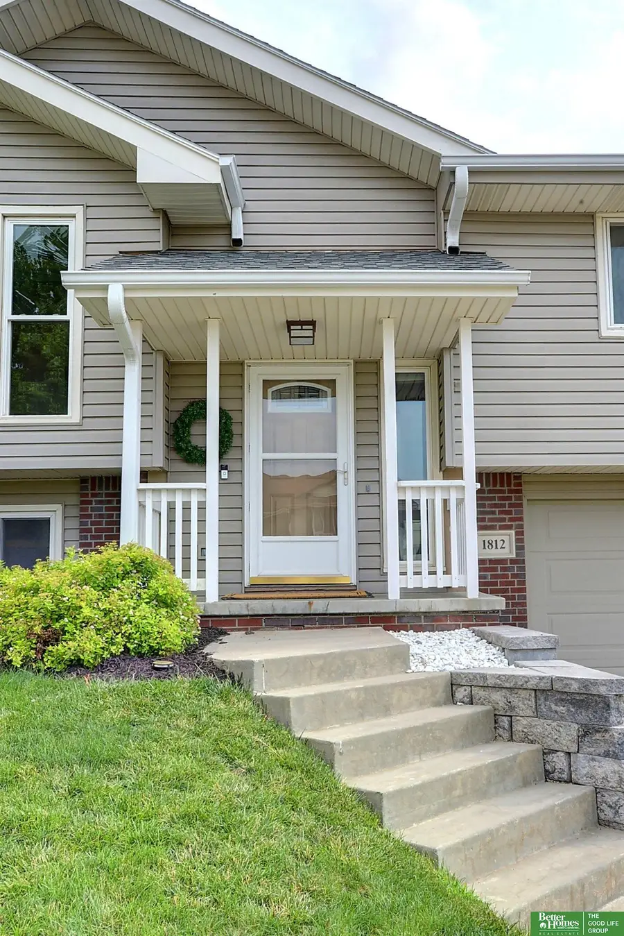1812 Ashwood Avenue, Papillion, NE 68133 - #3