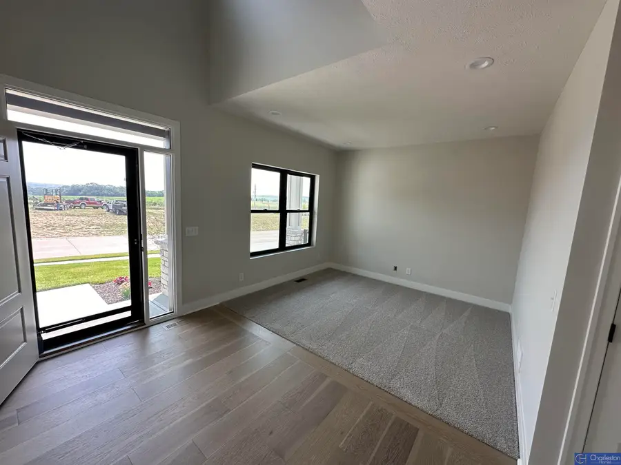17001 Daniel Street, Bennington, NE 68007 - #2
