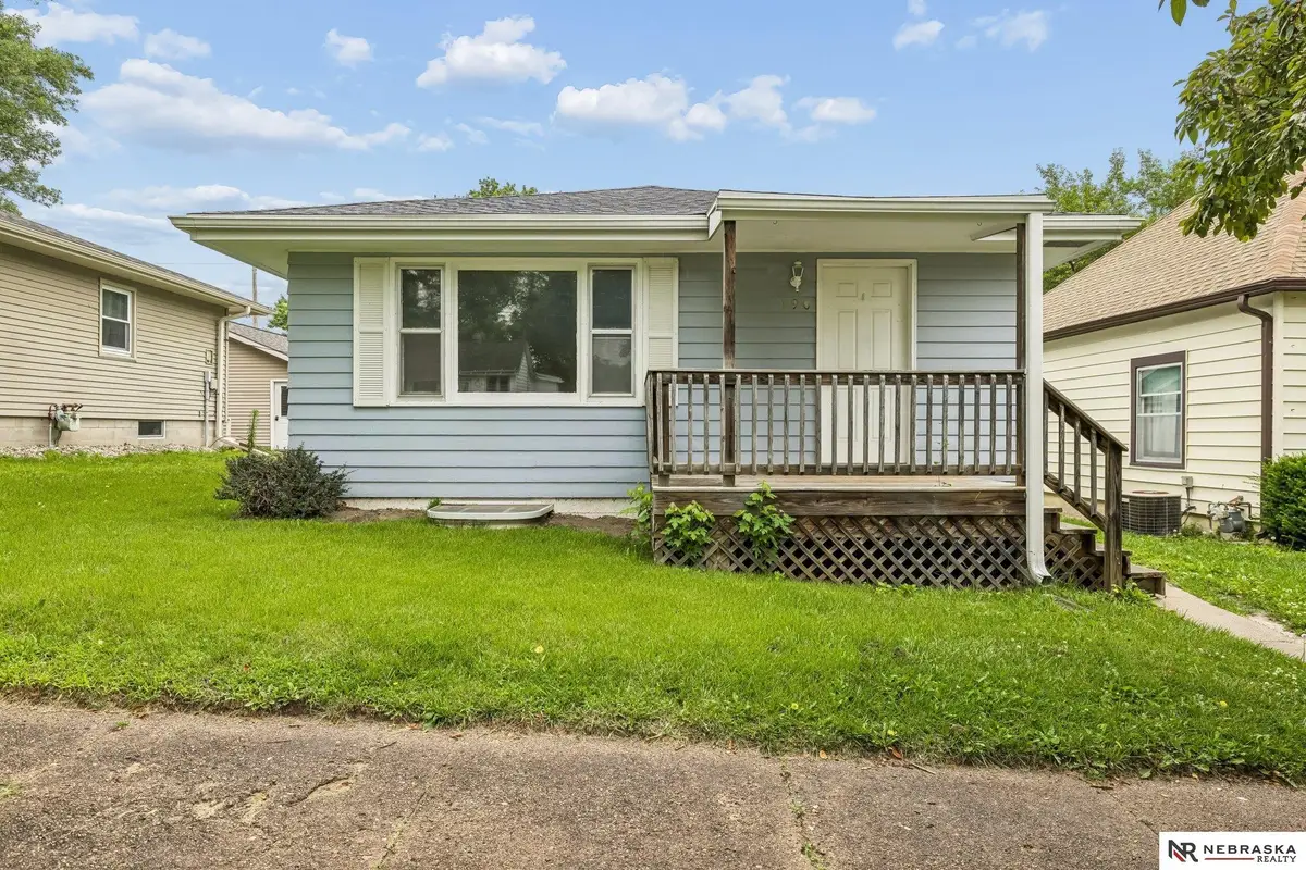 190 E Roberts Street, Seward, NE 68434 - #1