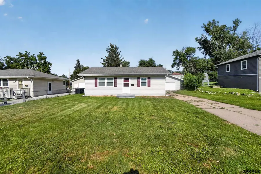 4137 N 62nd Street, Omaha, NE 68104 - #2