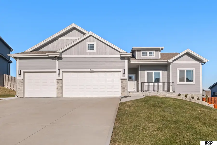 17608 Palisades Drive, Omaha, NE 68136 - #2