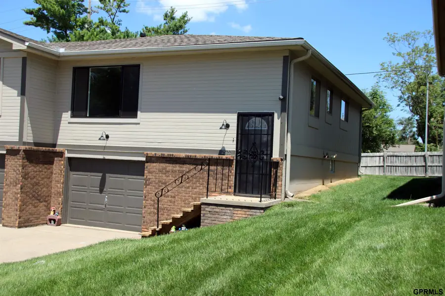 2522 Mose Avenue, Bellevue, NE 68147 - #3