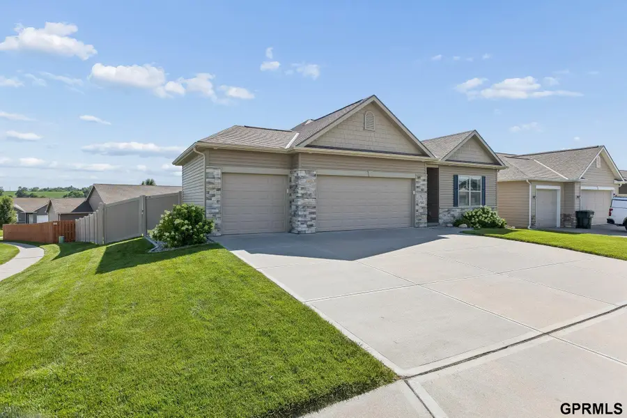 17203 Jackson Avenue, Gretna, NE 68028 - #3