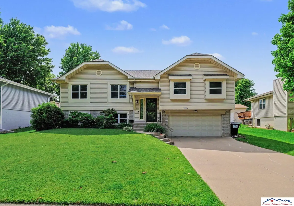 7728 S 70th Street, La Vista, NE 68128 - #1