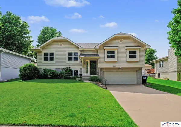7728 S 70th Street, La Vista, NE 68128