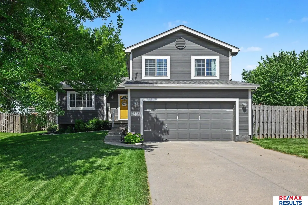 7508 S 180 Avenue, Omaha, NE 68136 - #1
