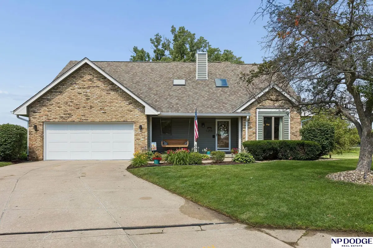 1255 Limerick Road, Papillion, NE 68046 - #1