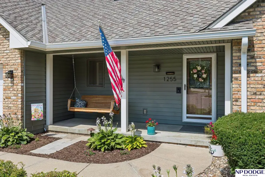 1255 Limerick Road, Papillion, NE 68046 - #3