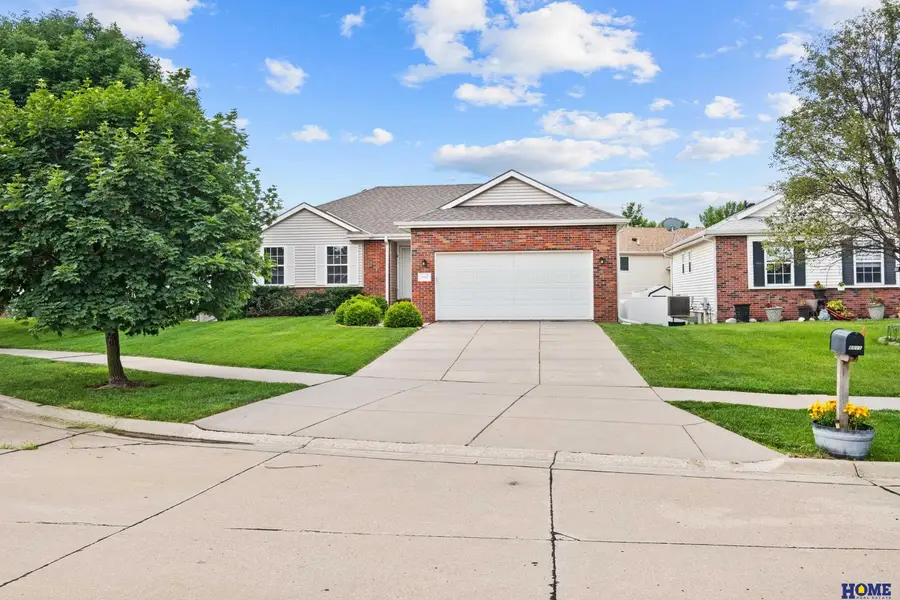 8011 Creek View Court, Lincoln, NE 68516 - #3