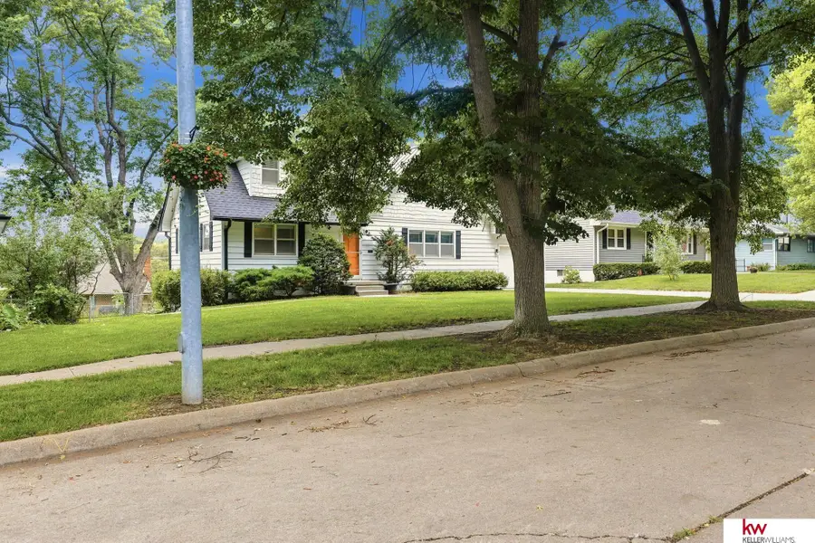 3718 S 49th Avenue, Omaha, NE 68106 - #2