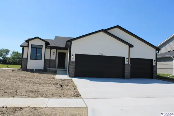 7711 N 50th Street, Lincoln, NE 68514