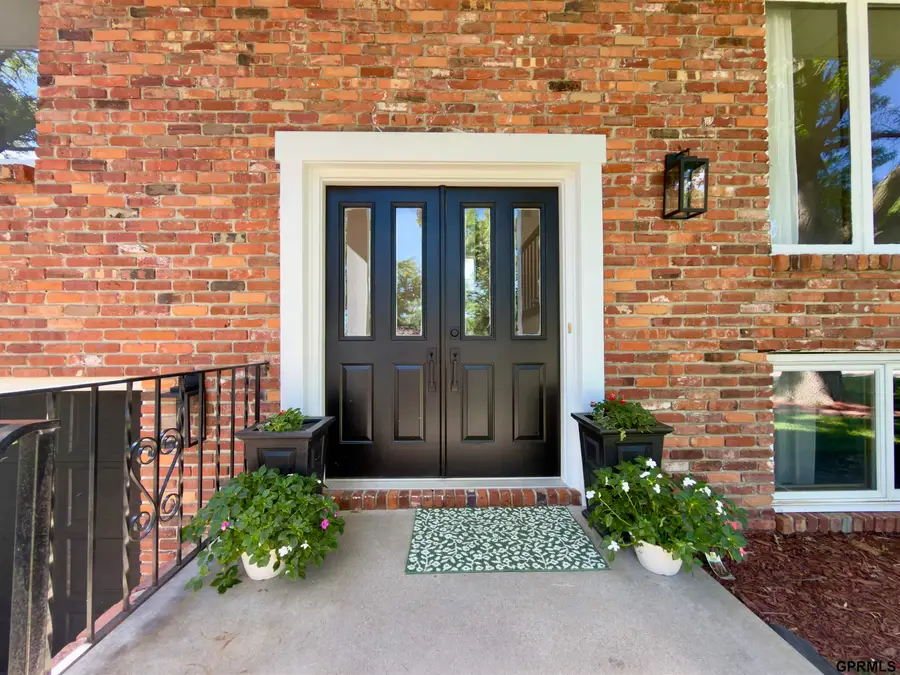 4723 Kirkwood Drive, Lincoln, NE 68516 - #2