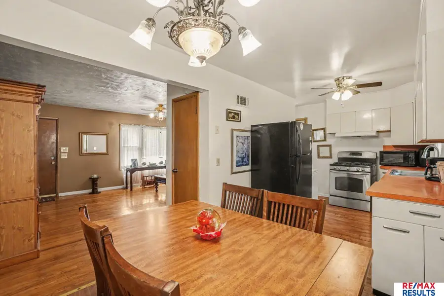 5114 N 49th Street, Omaha, NE 68104 - #3