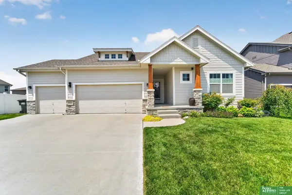 4212 S 213 Avenue, Omaha, NE 68022