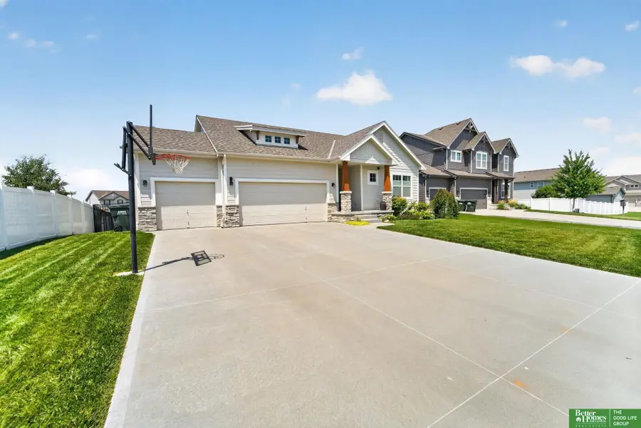 4212 S 213 Avenue, Chicago, NE 68022 - #2