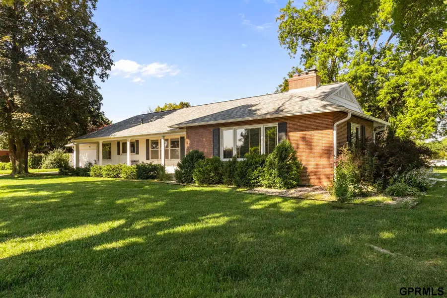 1802 S 76th Avenue, Omaha, NE 68124 - #2
