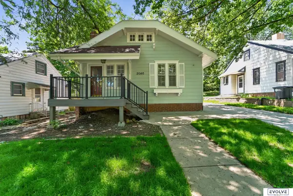 2040 N 50th Street, Omaha, NE 68104