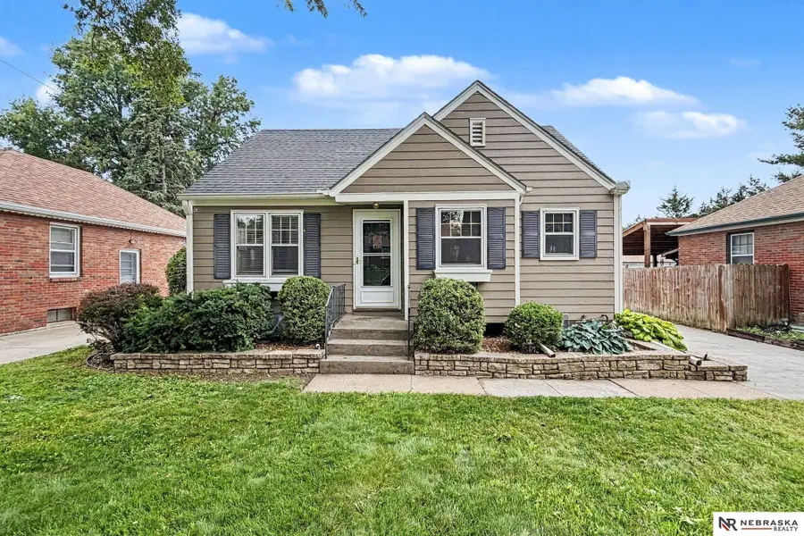 2519 S 34th Street, Lincoln, NE 68506 - #2