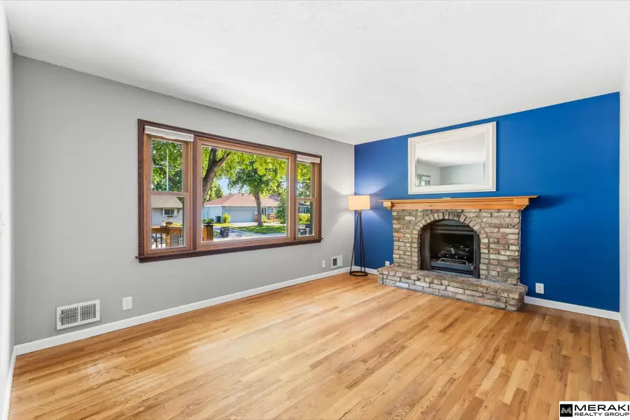 8315 Nicholas Street, Omaha, NE 68114 - #3