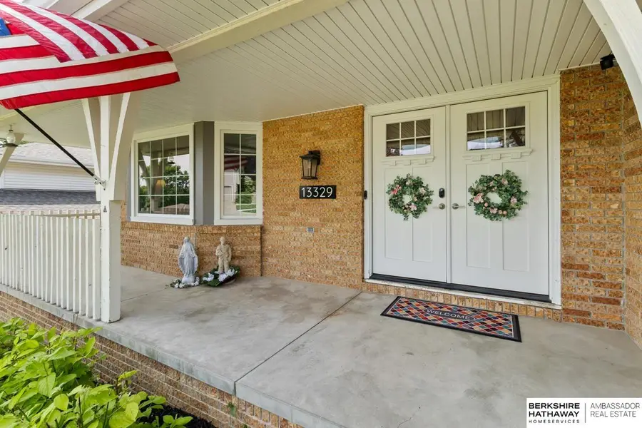13329 Woolworth Avenue, Omaha, NE 68144 - #3