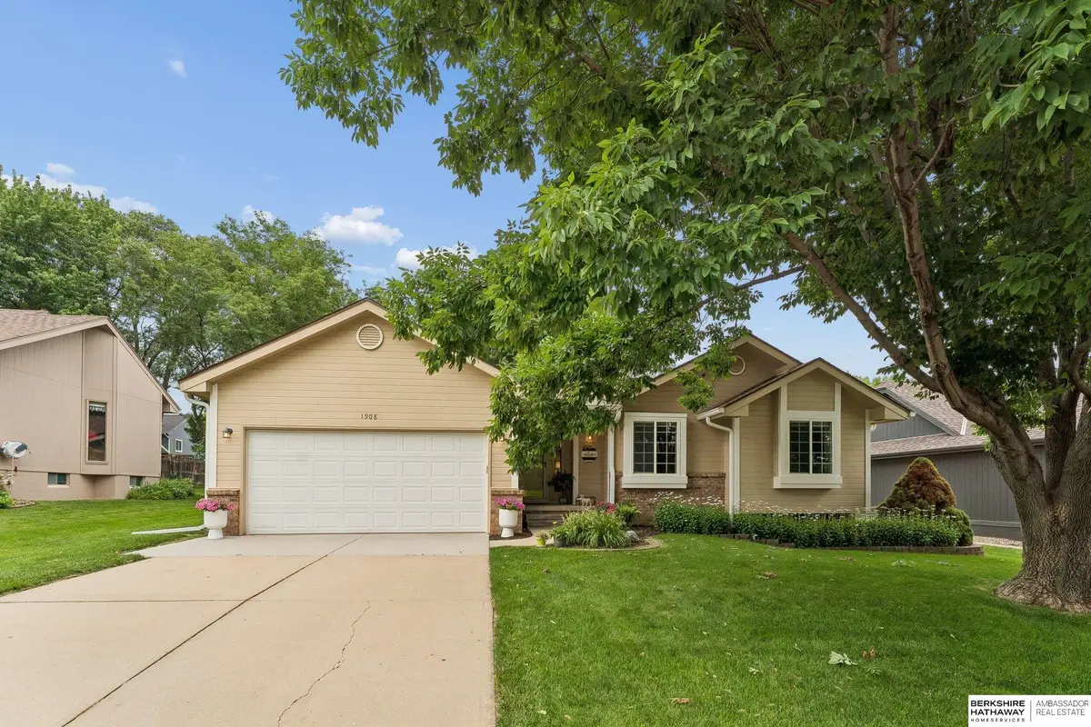 1908 Skyhawk Avenue, Papillion, NE 68133 - #1