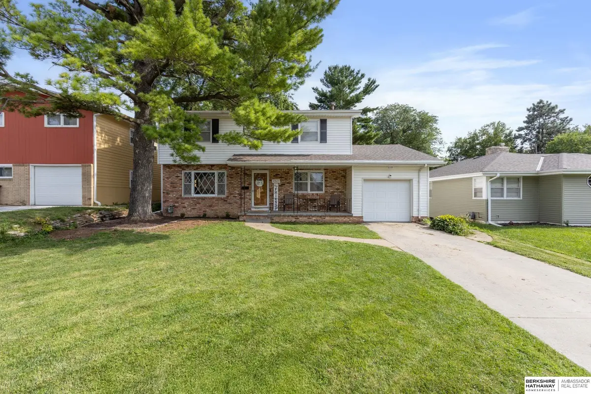 4927 Ruggles Street, Omaha, NE 68104 - #1