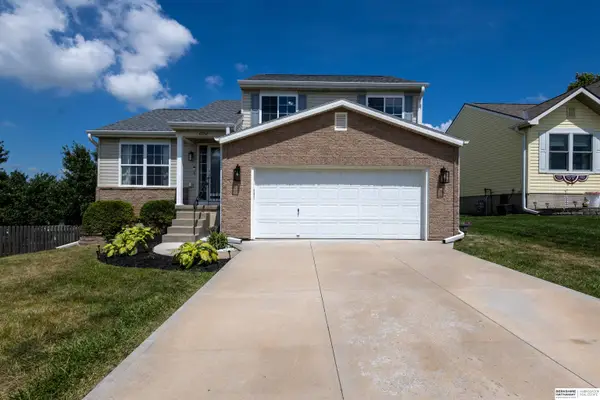 15260 Bondesson Street, Bennington, NE 68007