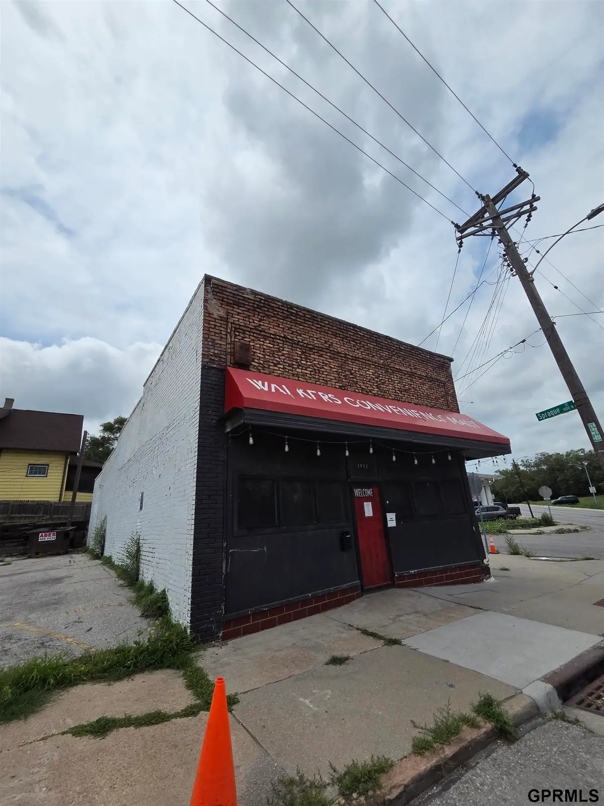 3932 N 16 Street, Omaha, NE 68110 - #1